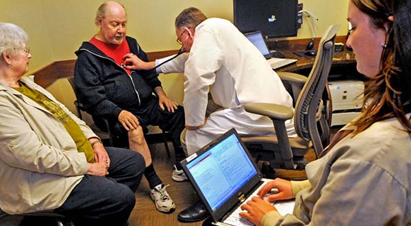 More jobs for medical scribes nationally, but standards lag
