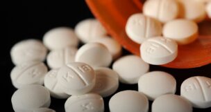 close-up photo of Oxycodone pills by Merrily Cassidy/Cape Cod Times via USA TODAY Network)