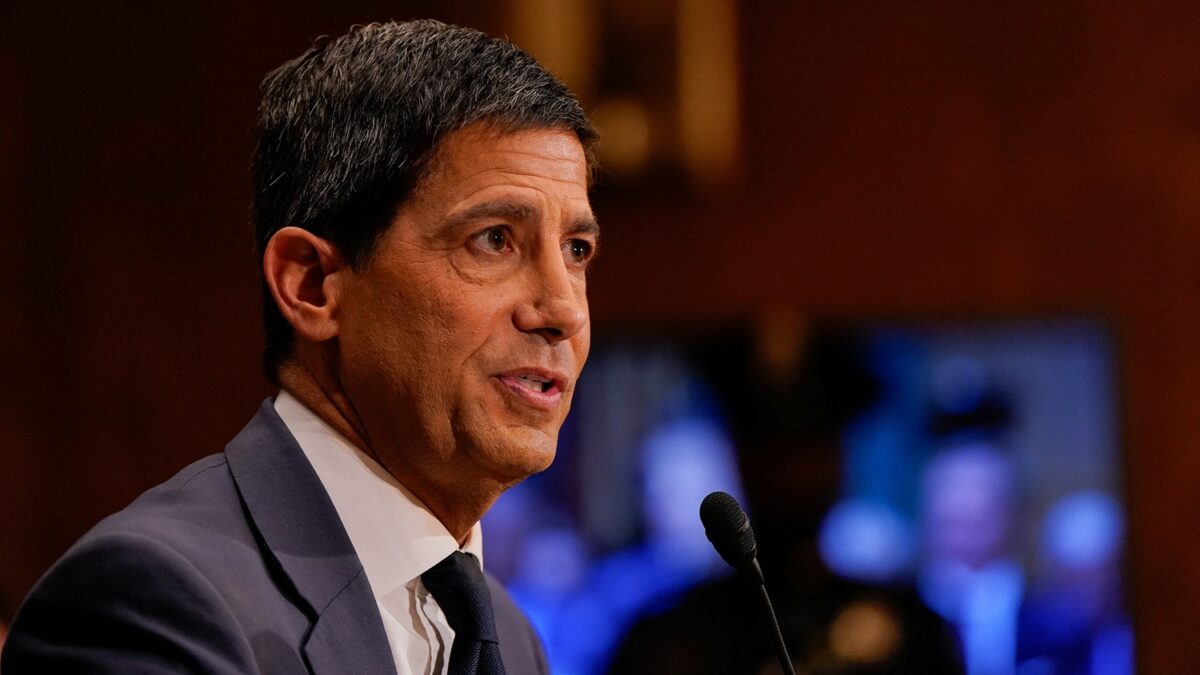 Kevin Warsh, President Donald Trump's nominee to be next chair of the Federal Reserve, testifies before a Senate Banking Committee confirmation hearing on Capitol Hill in Washington on April 21, 2026. (REUTERS/Elizabeth Frantz/File Photo)