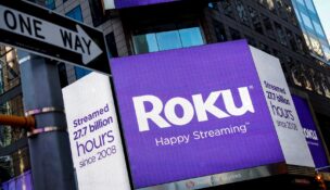 A video sign displays the logo for Roku Inc in Times Square after the company's IPO at the Nasdaq Market in New York, on Sept. 28, 2017. (REUTERS/Brendan McDermid/File Photo)
