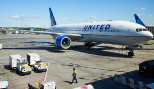 United Airlines planes are seen at the tarmac at Newark International Airport in Newark, New Jersey, May 7, 2025. (REUTERS/Eduardo Munoz/File Photo)