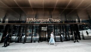 People exit the JPMorgan Chase & Co., headquarters in New York City on April 1, 2026. (REUTERS/Eduardo Munoz)